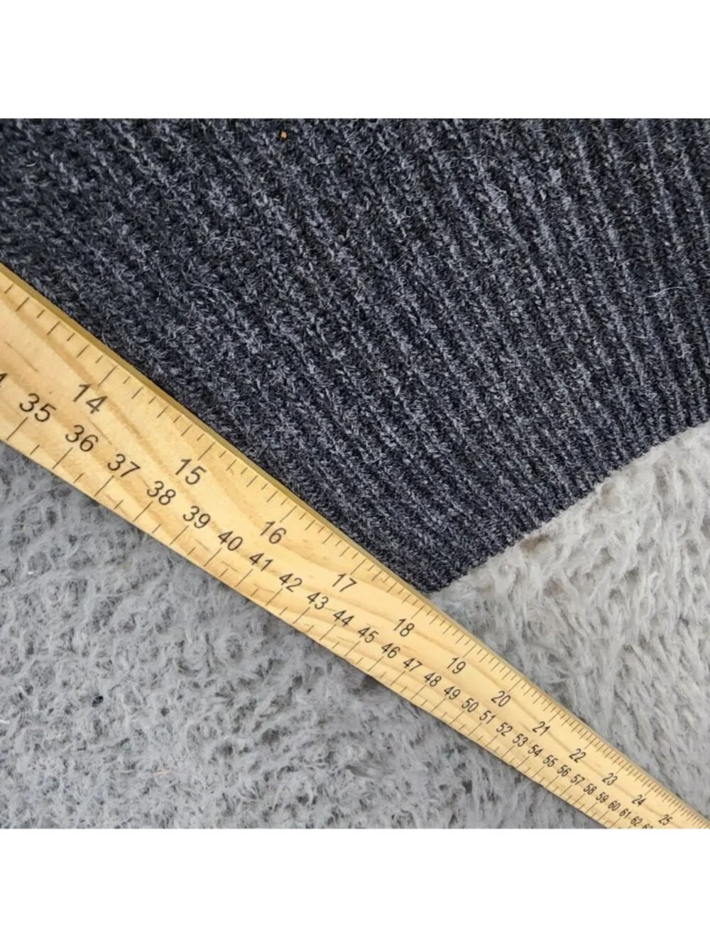 Banana Republic Sweater Mens Medium Gray 100% Wool Long Sleeve Pullover